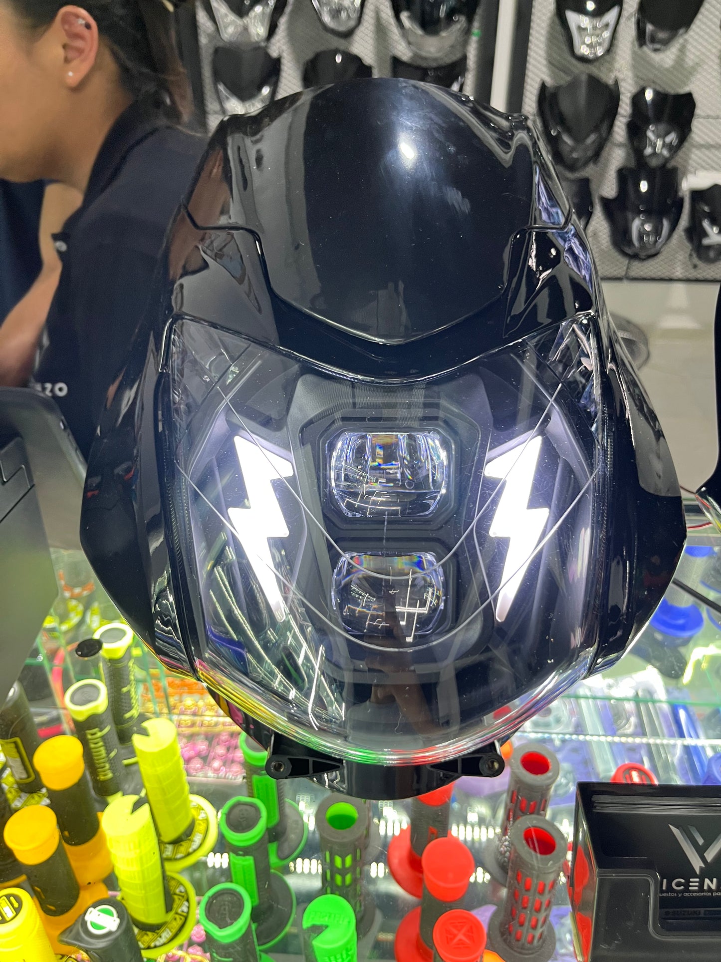FAROLA LED | TVS 100 SPORT